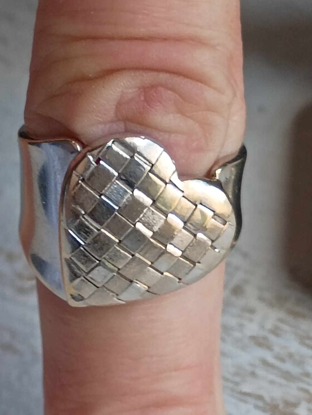Solid 14k Wht Gold Milor Ring - Picture 5 of 10